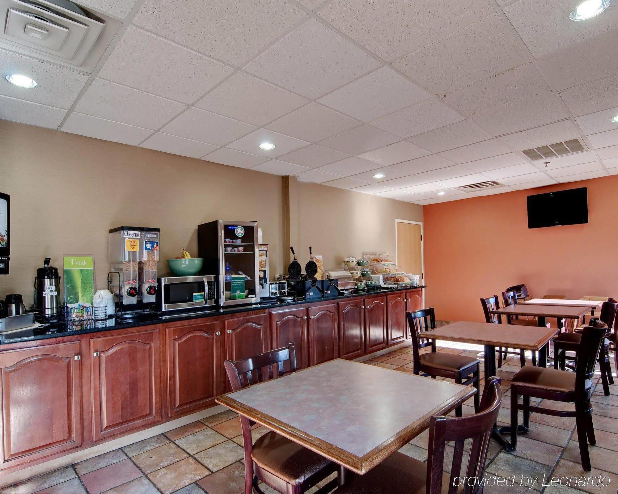 Spark By Hilton Wytheville East Main Street Exterior photo
